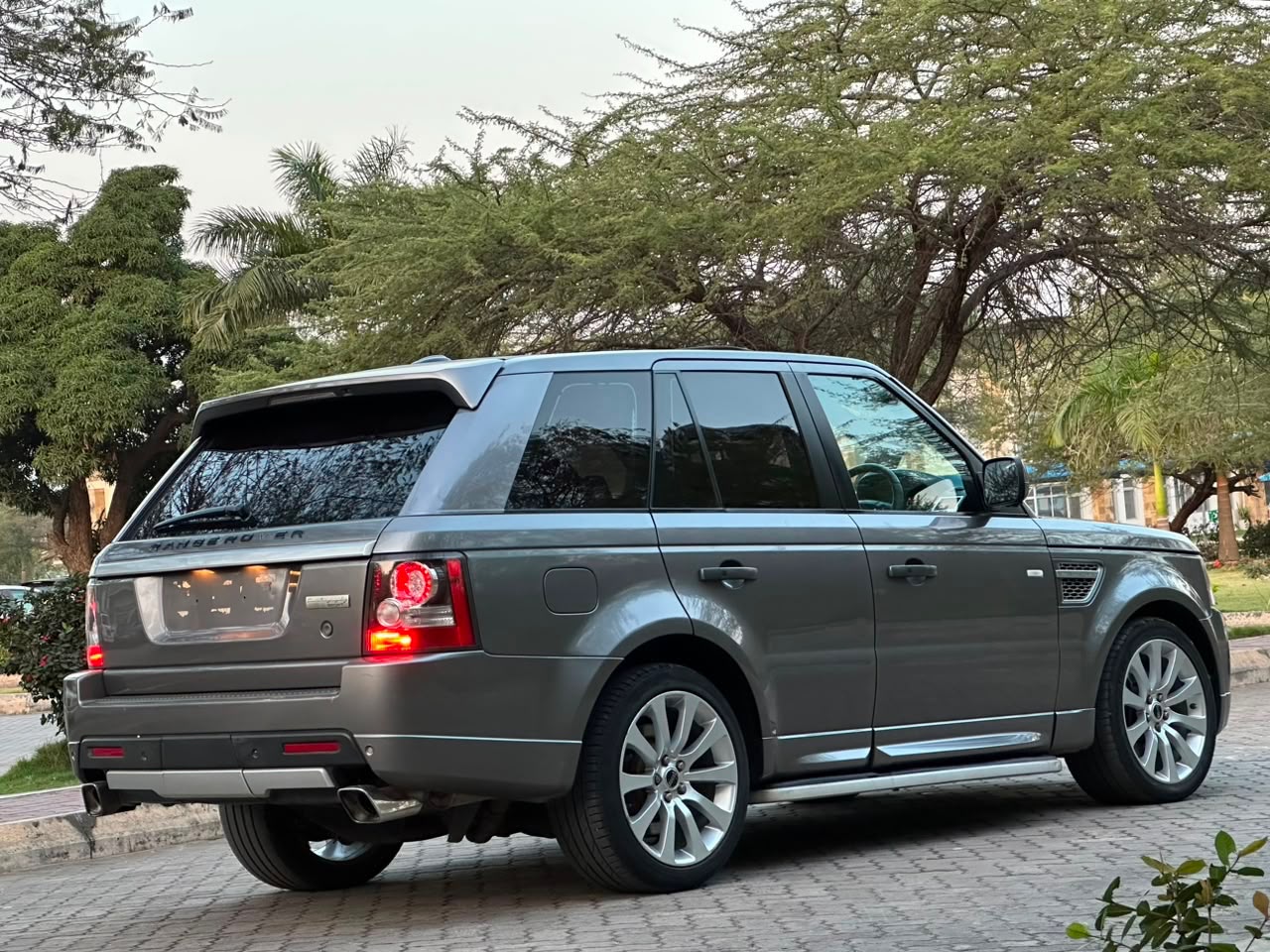 Range sport thumbnail 9